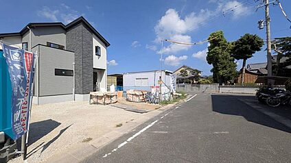前面道路含む現地写真