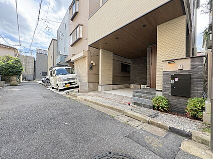 前面道路の風景