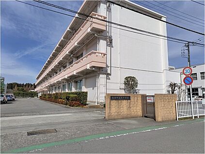 長泉町立長泉北中学校 約1,260m～1,300m(徒歩 約16～17分)