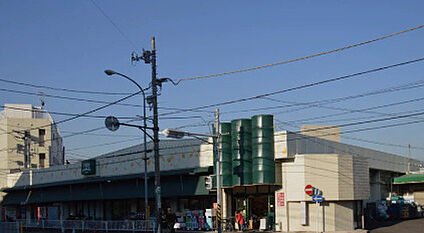 Fuji伊勢町店 徒歩204m
