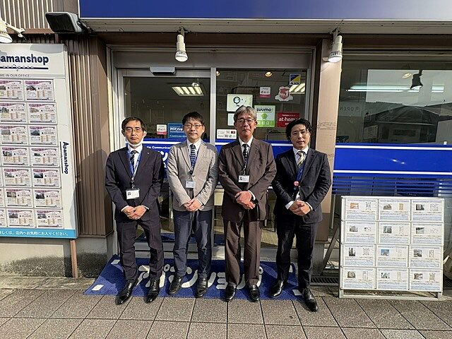 スタッフ