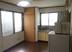 モン・メゾン 3階ワンルームのリビング/ダイニング