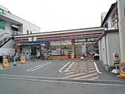 セブンイレブン吹田関大前店 385m