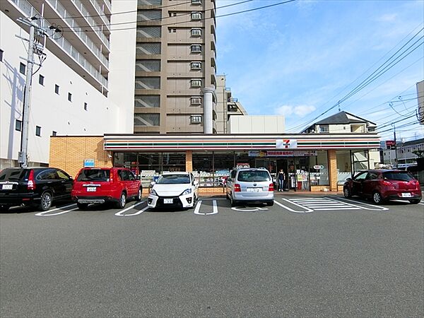 画像23:セブンイレブン福岡唐人町駅前店 210m