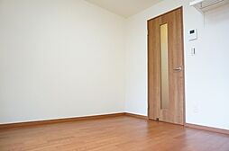 京王線 西調布駅 徒歩2分の賃貸アパート 1階1Kのリビング/ダイニング