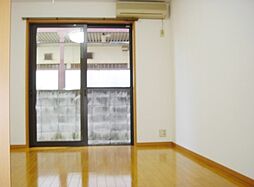 グリーンコート江古田 1階1Kのリビング/ダイニング