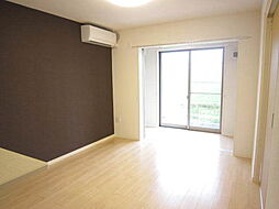 センチュリーカーサII 102 1階1LDKのリビング/ダイニング