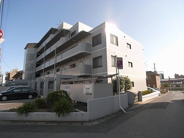 メゾンドゥ ボヌール 千葉県千葉市花見川区幕張本郷６丁目 賃貸マンション3dk 1階 55 08 万仁土地 株式会社 の詳細情報 賃貸スタイル 物件id