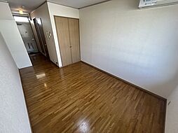 グリーンヒルズK 2階1Kのリビング/ダイニング