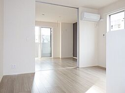 LUCIA(ルチア) 201 2階1LDKのリビング/ダイニング