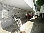 敷地内/建物