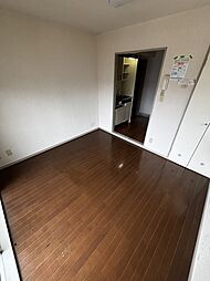 メゾン多摩 401 4階1Kのリビング/ダイニング