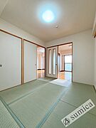 照明付きで明るいお部屋です♪♪