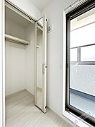 高さもあるクローゼット♪使い勝手間違いなし...
