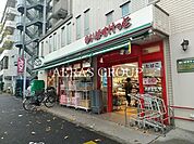 まいばすけっと 北小岩1丁目 142m