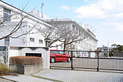 川崎市立麻生中学校 989m