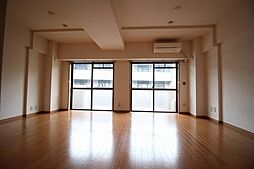 マイキャッスル久地 2階1LDKのリビング/ダイニング