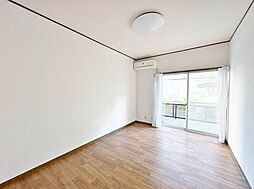 パラスト百合ヶ丘 102 1階1Kのリビング/ダイニング