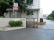 市川市立第五中学校 654m