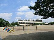 桶川市立日出谷小学校 936m