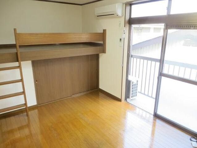 寝室