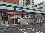 ファミリーマート 湘南台文化センター前店 241m