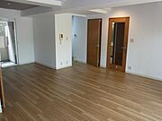 【居間・リビング】室内写真は全て同タイプの別室です。現状優先。