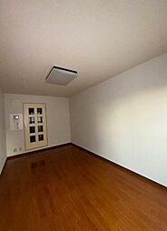 グローリア初穂新小岩 4階1Kのリビング/ダイニング