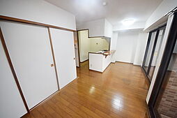 ドラゴンマンション多摩センター壱番館 1階3LDKのリビング/ダイニング