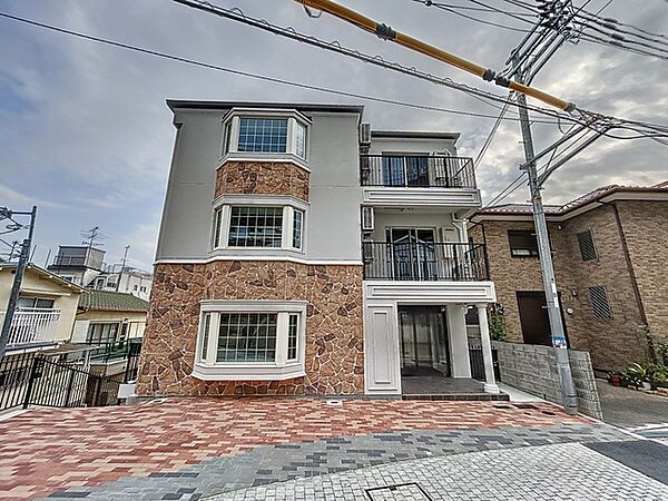 villa le Euphoria KITANO 201｜兵庫県神戸市中央区北野町３丁目(賃貸マンション2LDK・2階・66.02㎡)の写真 その1