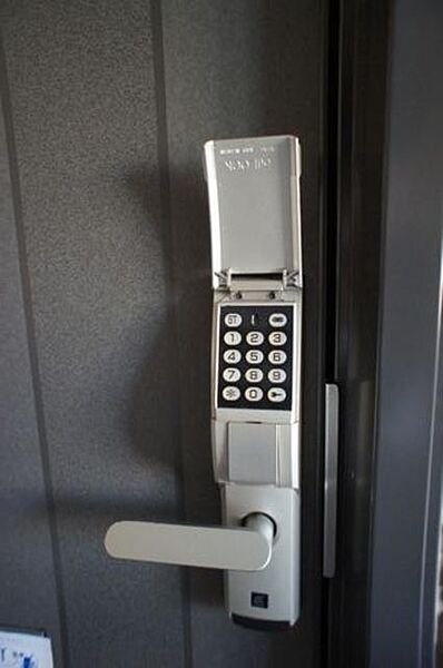 画像17:玄関錠がデジタロックになりますので、持ち歩き不要、暗証番号キーで開け閉め可能です♪