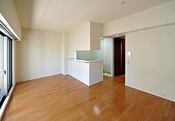 東京メトロ有楽町線 豊洲駅 徒歩5分の賃貸マンション 1階2LDKのリビング/ダイニング