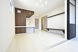 D-ROOM川端町 301 3階1LDKのリビング/ダイニング