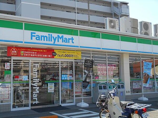 画像21:ファミリーマート和歌山古屋店 563m