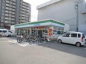 ファミリーマート玉出西店 671m