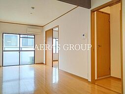 ロイヤルサニーハイツ 3階1LDKのリビング/ダイニング