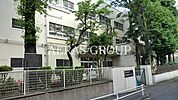 新宿区立西新宿小学校 1071m