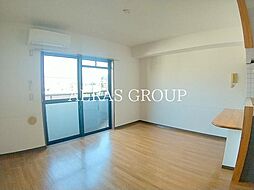 トミボナール 3階ワンルームのリビング/ダイニング