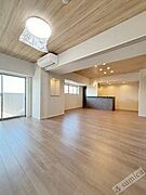 オシャレで明るいリビングです♪