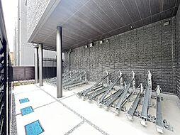 【屋根付き駐輪場】大事な自転車が雨に濡れる危険性を最小限に抑えます
