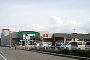 ウオロク緑店 1299m