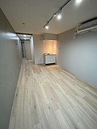 Bloom Tower Oshiage 2階ワンルームのリビング/ダイニング