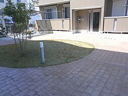 4 / 17