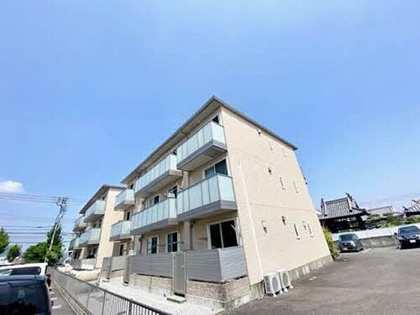 グレイスフル橘　B棟 ｜香川県高松市三名町(賃貸アパート2LDK・2階・58.10㎡)の写真 その1