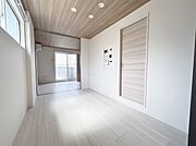 202号室の御写真です。