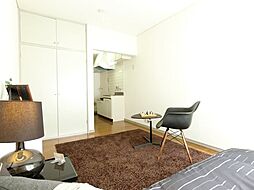 メゾン・ド・パフィオ 206 2階ワンルームのリビング/ダイニング