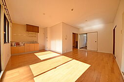 グランドセジュールA 201 2階3LDKのリビング/ダイニング