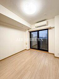 ルーブル川崎中丸子 4階1Kのリビング/ダイニング