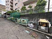 敷地内/建物