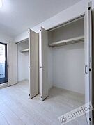 収納力抜群の壁一面のクローゼットです♪♪